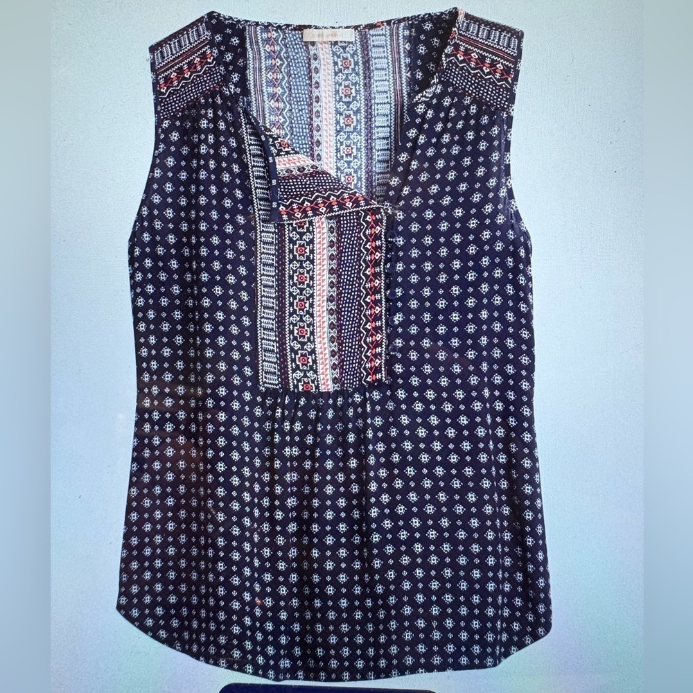 Skies are Blue - Pettigrew Open Flap Neck Top. Size XL.
